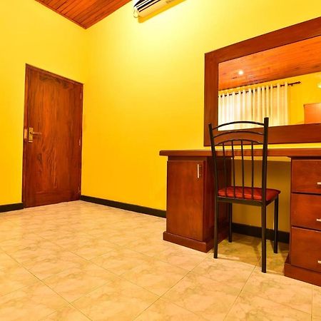 Villa The Senu Grand Hikkaduwa Esterno foto