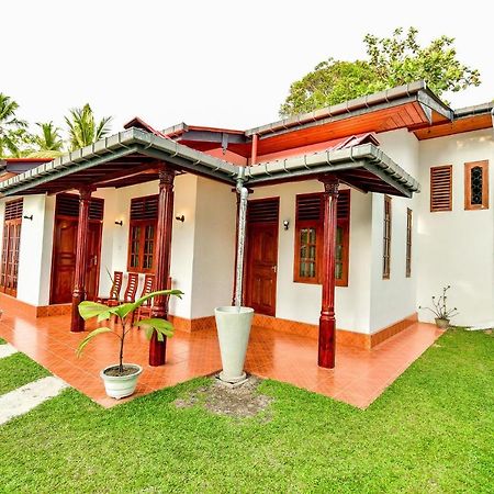 Villa The Senu Grand Hikkaduwa Esterno foto
