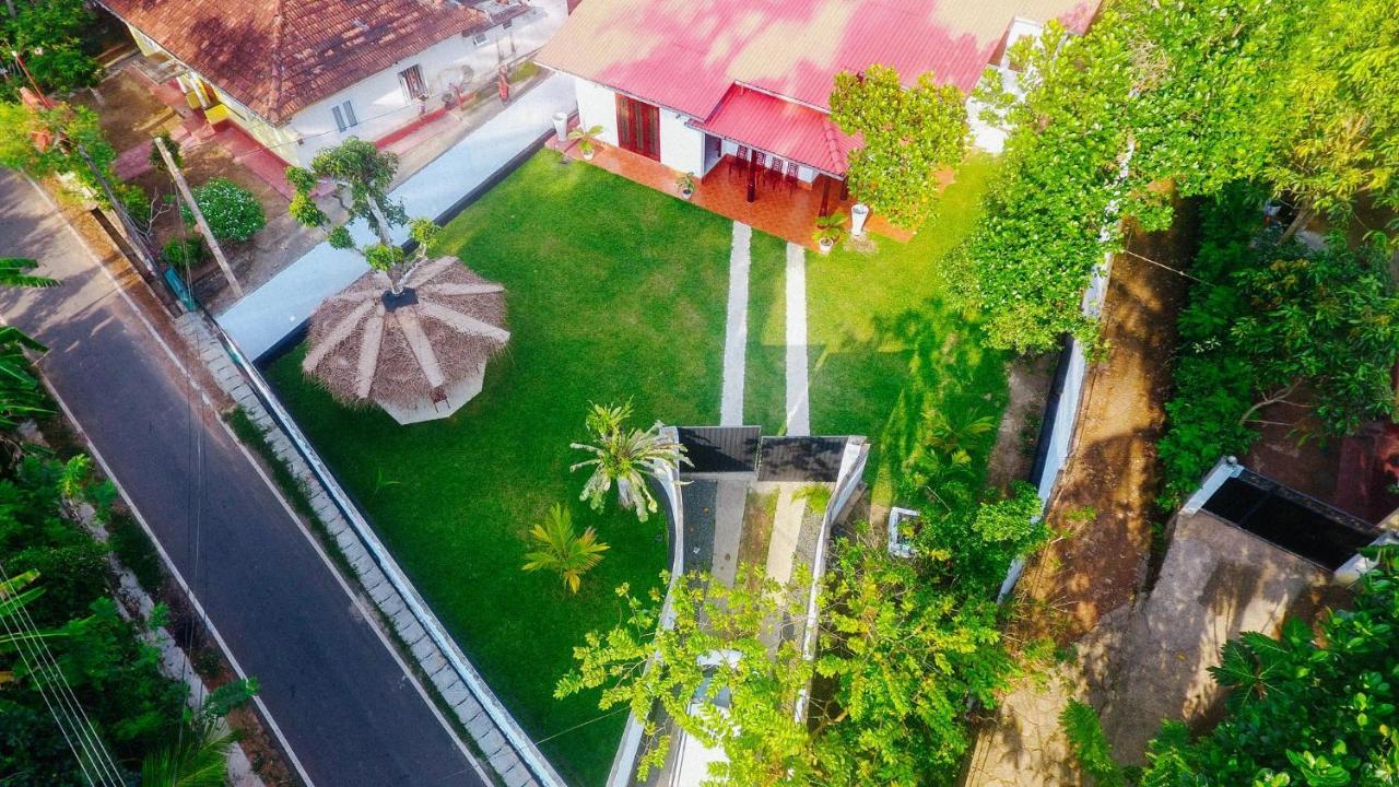Villa The Senu Grand Hikkaduwa Esterno foto