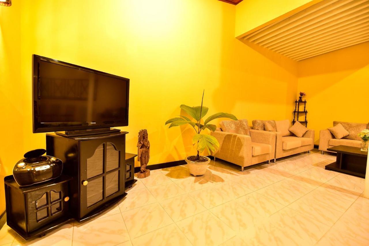 Villa The Senu Grand Hikkaduwa Esterno foto